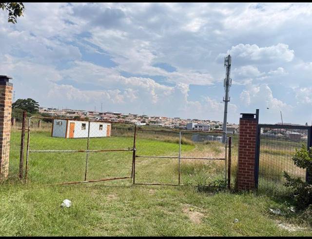 LAND FOR SALE IN RIVERSIDE VIEW EXT 34
